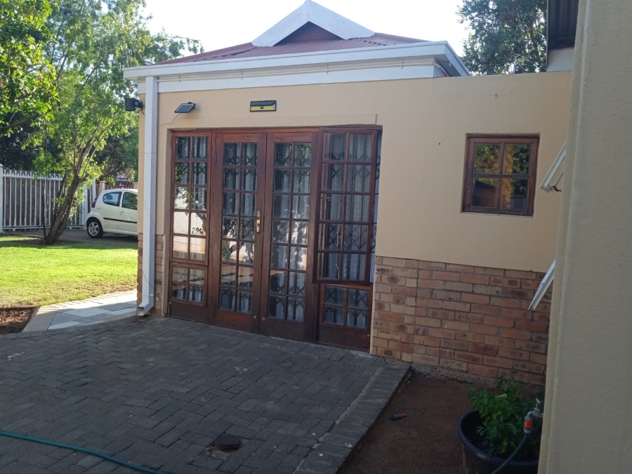 3 Bedroom Property for Sale in Pellissier Free State